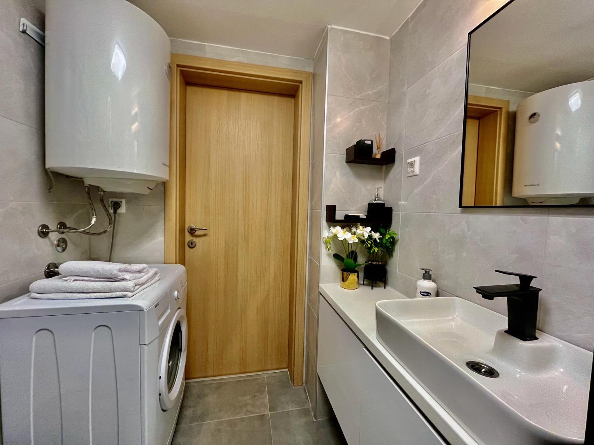 Lifestyle Gallery Apartment Skopje Luaran gambar